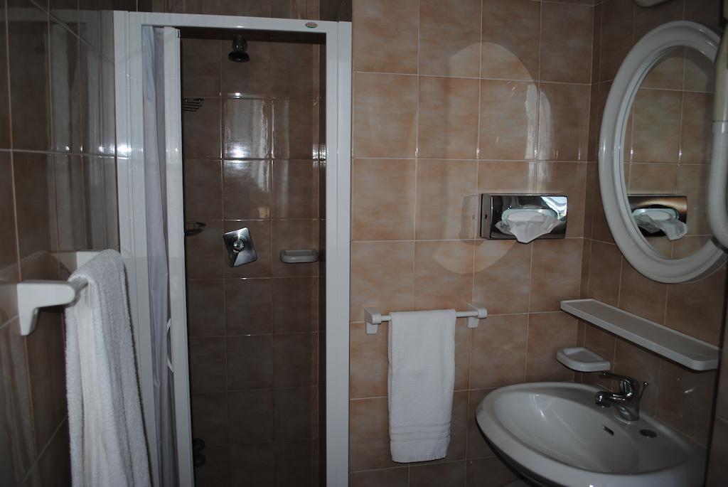 Hotel Villa Edelweiss К'янчіано-Терме Номер фото