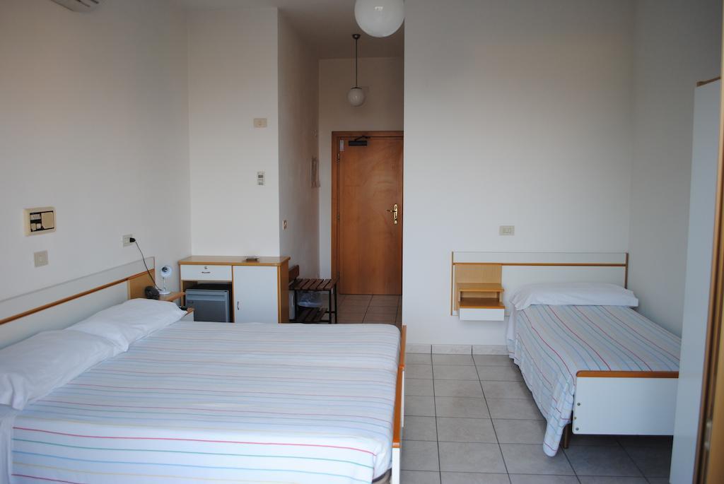 Hotel Villa Edelweiss К'янчіано-Терме Номер фото